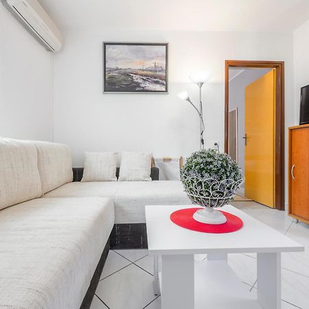 Apartments Roma Baška Voda Kültér fotó