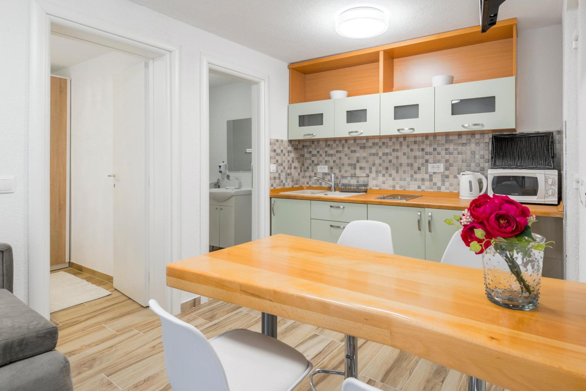 Apartments Roma Baška Voda Kültér fotó