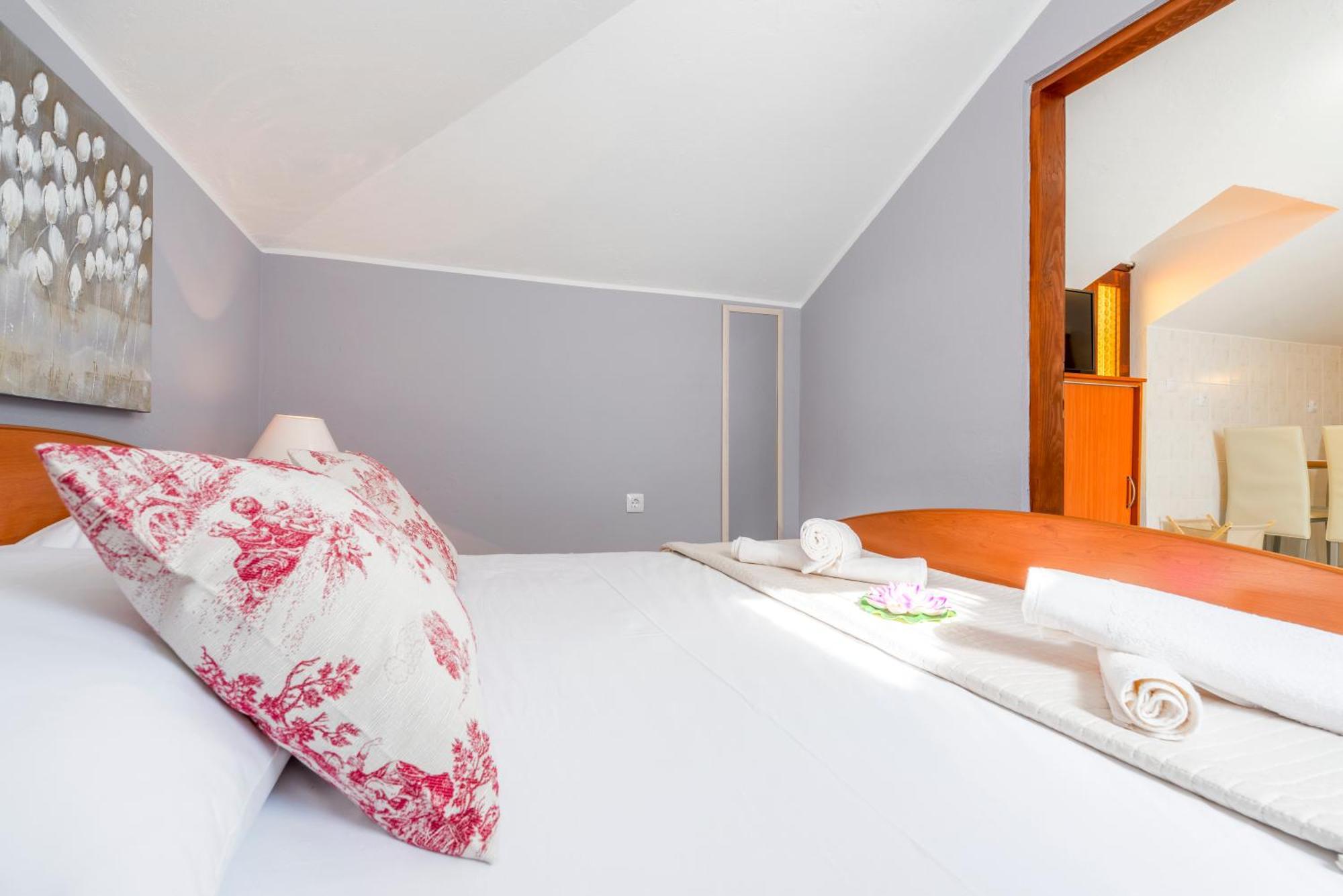 Apartments Roma Baška Voda Kültér fotó