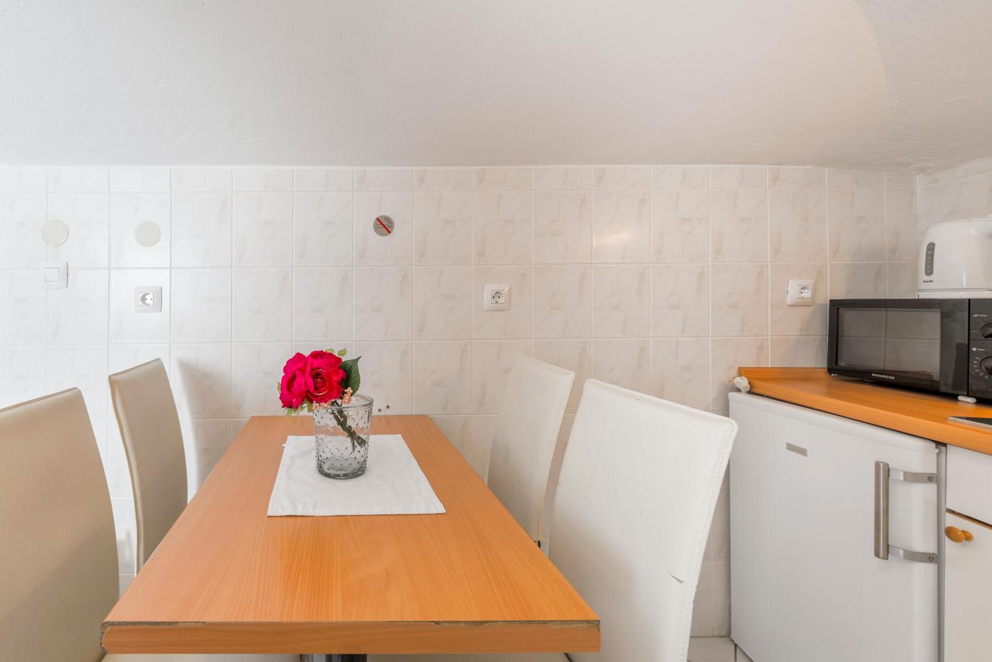 Apartments Roma Baška Voda Kültér fotó